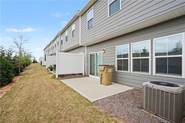 136 Salt Lake Lane, Hoschton, GA 30548