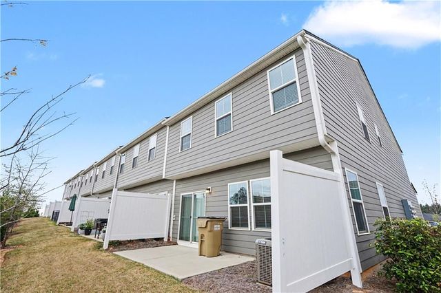 136 Salt Lake Lane, Hoschton, GA 30548