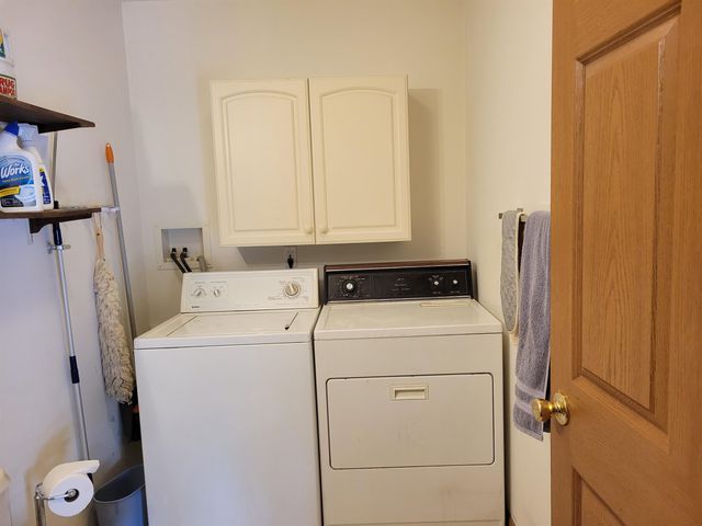 42 Chester Road, Raymond, NH 03077