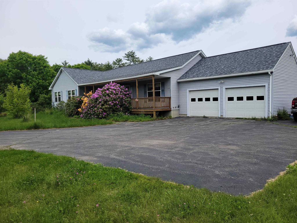 42 Chester Road, Raymond, NH 03077