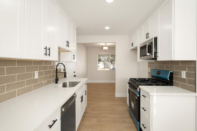 6429 Grattan Way, North Highlands, CA 95660
