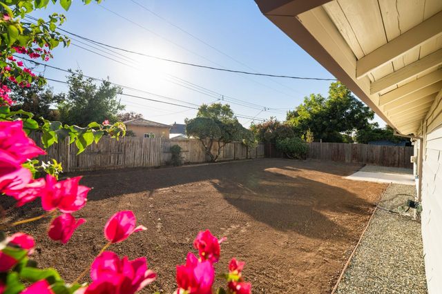 6429 Grattan Way, North Highlands, CA 95660