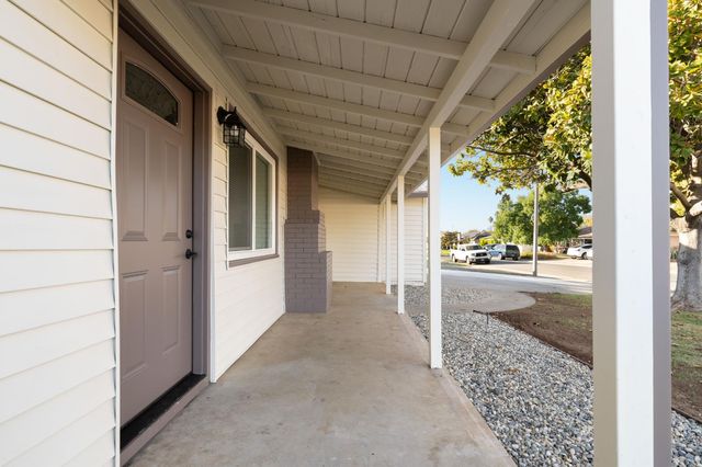 6429 Grattan Way, North Highlands, CA 95660