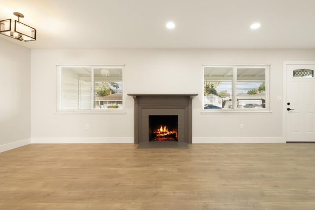 6429 Grattan Way, North Highlands, CA 95660