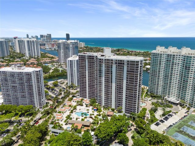 20281 E Country Club Drive 403, Aventura, FL 33180