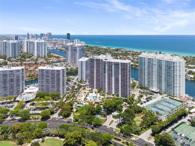 20281 E Country Club Drive 403, Aventura, FL 33180
