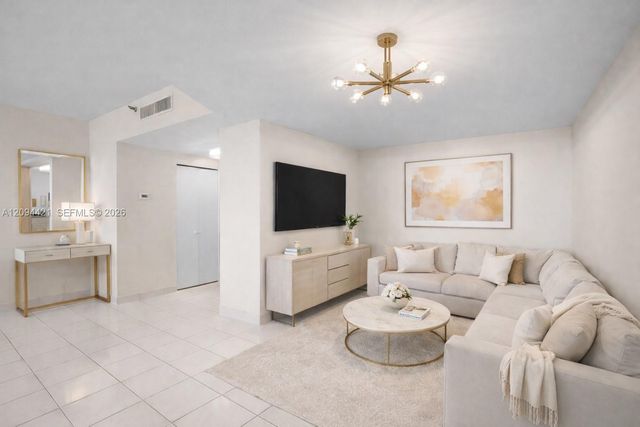 20281 E Country Club Drive 403, Aventura, FL 33180