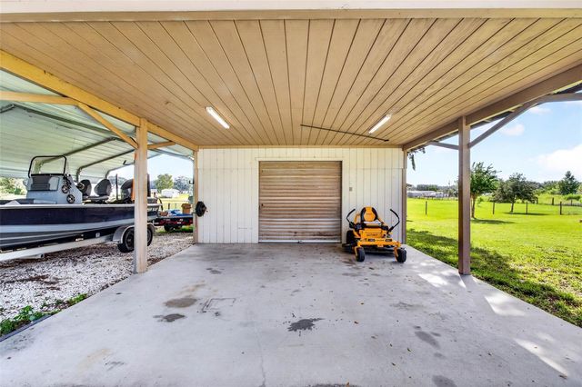 3412 WOLFE ROAD, Zephyrhills, FL 33541