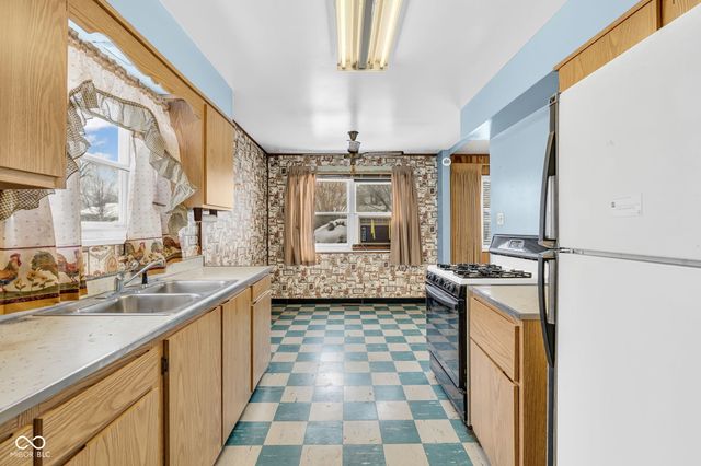 2808 Sangster Avenue, Indianapolis, IN 46218