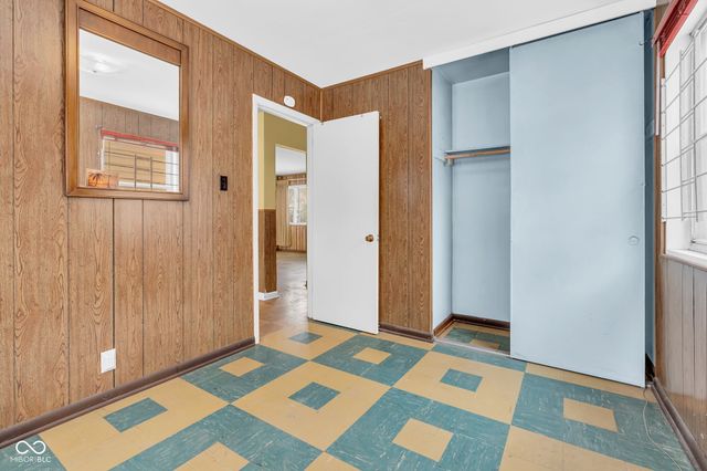 2808 Sangster Avenue, Indianapolis, IN 46218