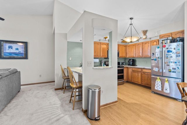 4941 W Maple Leaf CIRCLE, Greenfield, WI 53220