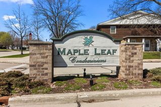 4941 W Maple Leaf CIRCLE, Greenfield, WI 53220