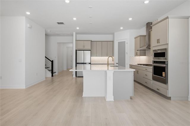 16114 VOLTERRA POINT, Bella Collina, FL 34756