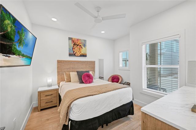 901 Ninth St 13, Port Aransas, TX 78373