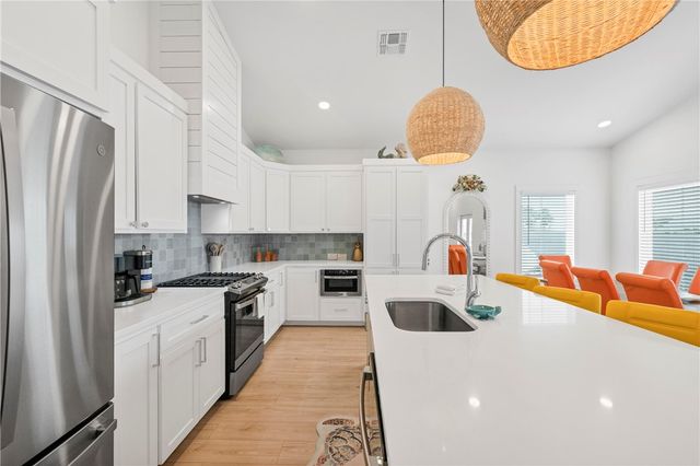 901 Ninth St 13, Port Aransas, TX 78373