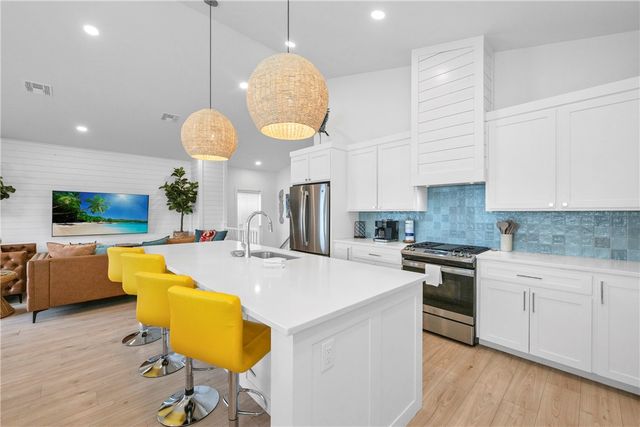 901 Ninth St 13, Port Aransas, TX 78373