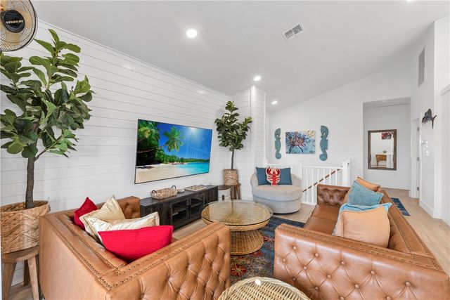 901 Ninth St 13, Port Aransas, TX 78373