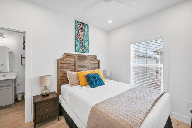 901 Ninth St 13, Port Aransas, TX 78373