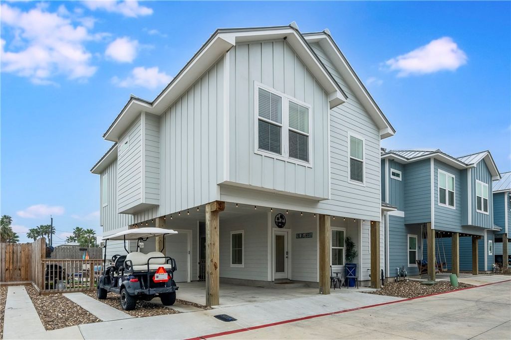 901 Ninth St 13, Port Aransas, TX 78373