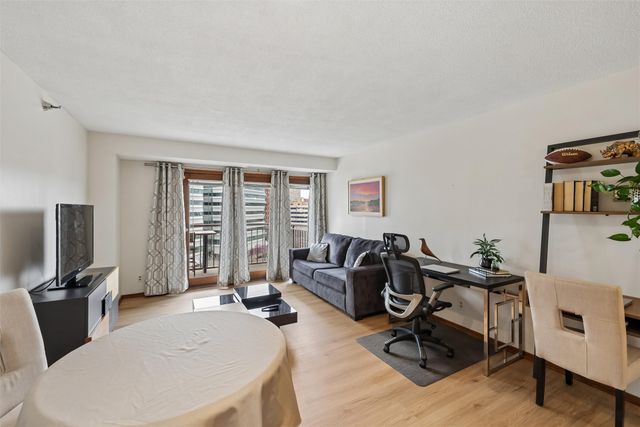 300 Walnut Street 707, Des Moines, IA 50309