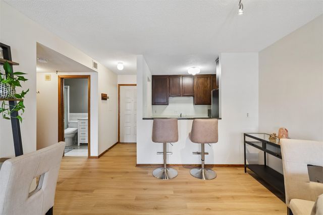 300 Walnut Street 707, Des Moines, IA 50309