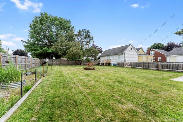448 Bondie Street, Wyandotte, MI 48192