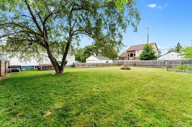 448 Bondie Street, Wyandotte, MI 48192