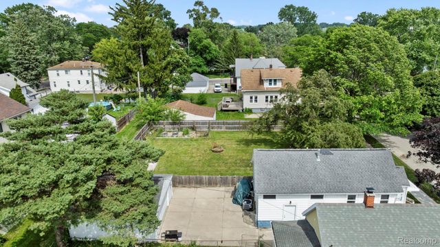 448 Bondie Street, Wyandotte, MI 48192