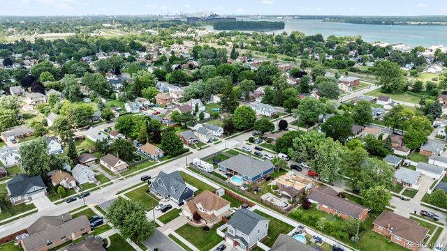 448 Bondie Street, Wyandotte, MI 48192