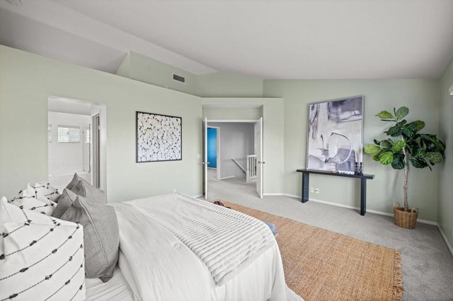 14581 Rutledge Sq, San Diego, CA 92128