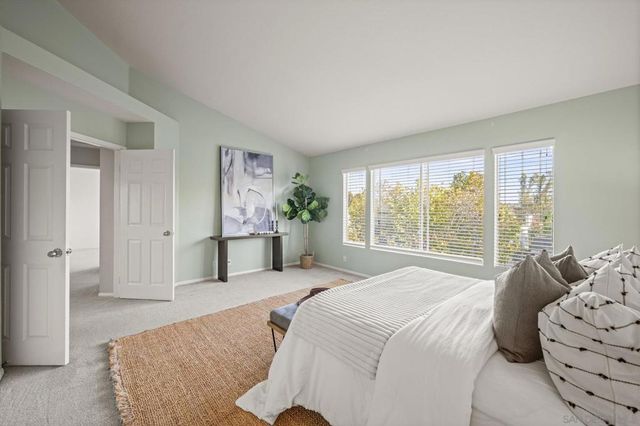 14581 Rutledge Sq, San Diego, CA 92128