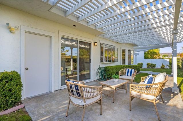 14581 Rutledge Sq, San Diego, CA 92128