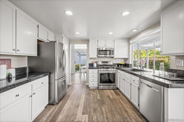 14581 Rutledge Sq, San Diego, CA 92128