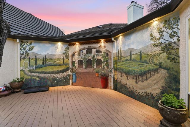 2612 Arboreta Ct, Carmichael, CA 95608