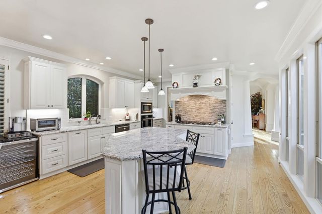 2612 Arboreta Ct, Carmichael, CA 95608