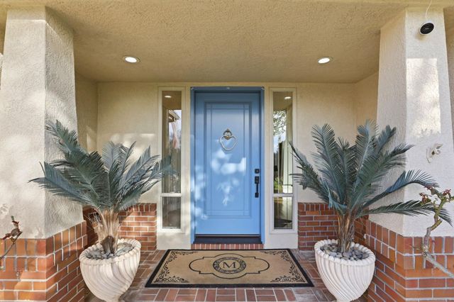 2612 Arboreta Ct, Carmichael, CA 95608