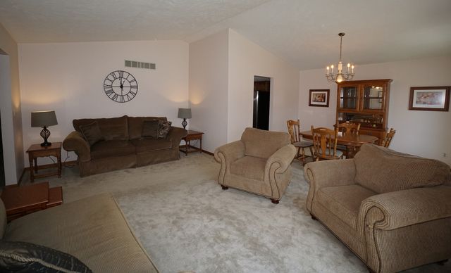 6924 CODY Lane, Rockford, IL 61107