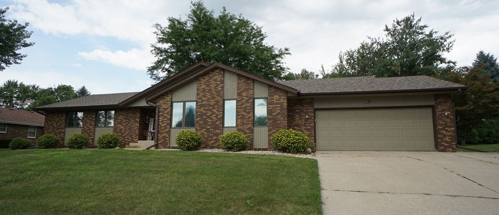 6924 CODY Lane, Rockford, IL 61107