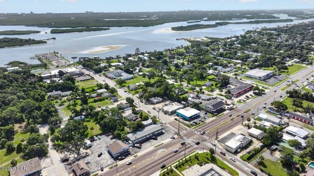 114 E Park Avenue, Edgewater, FL 32132