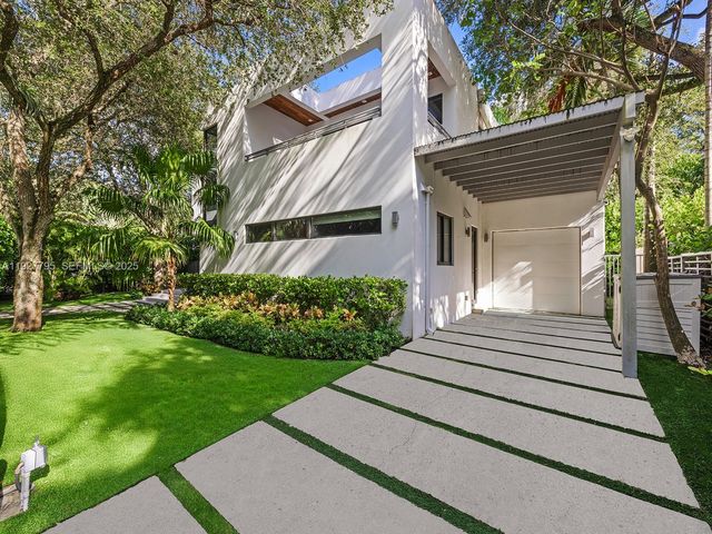 1760 Chucunantah Rd, Miami, FL 33133