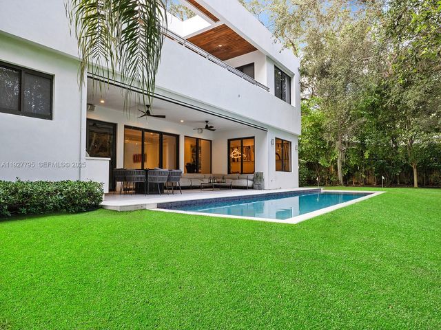 1760 Chucunantah Rd, Miami, FL 33133