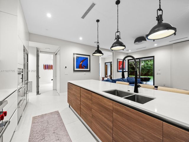 1760 Chucunantah Rd, Miami, FL 33133