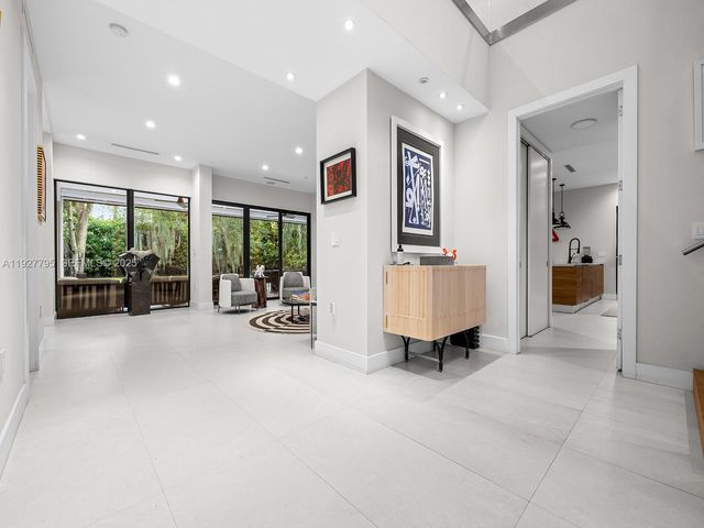 1760 Chucunantah Rd, Miami, FL 33133