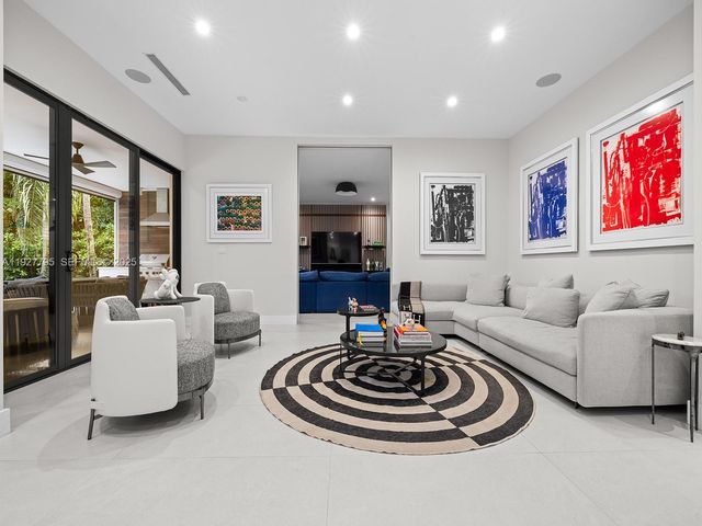 1760 Chucunantah Rd, Miami, FL 33133