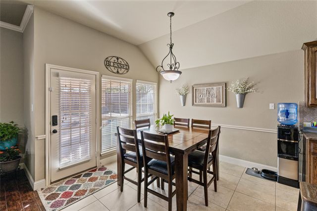 2006 Spring Creek Drive, Midlothian, TX 76065