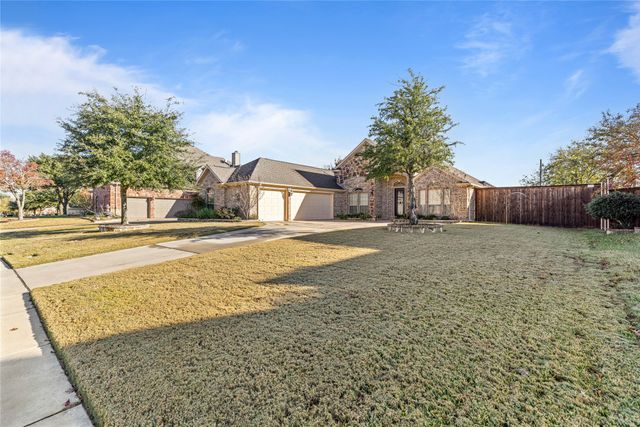 2006 Spring Creek Drive, Midlothian, TX 76065