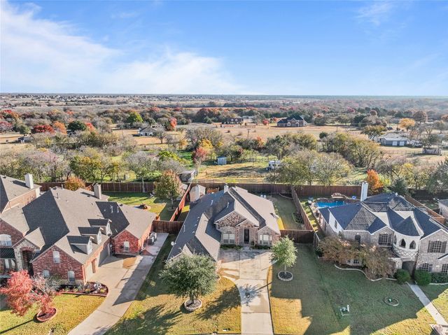 2006 Spring Creek Drive, Midlothian, TX 76065