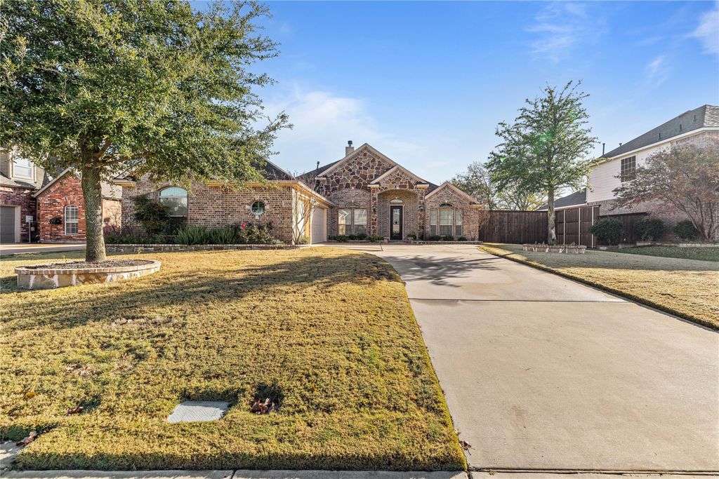 2006 Spring Creek Drive, Midlothian, TX 76065