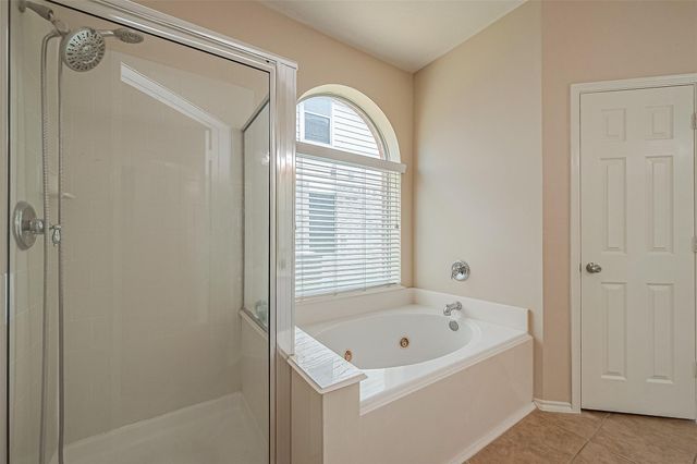 19718 Wren Forest Ln, Houston, TX 77084