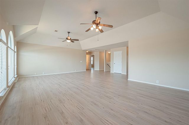 19718 Wren Forest Ln, Houston, TX 77084